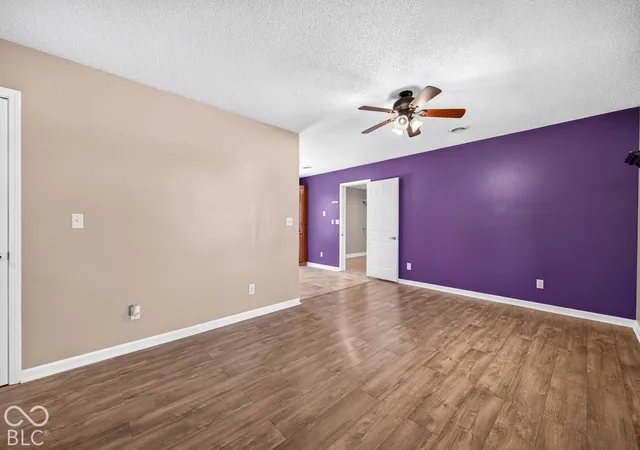 Photo 4 of Single family home for sale at 637 Woodside Ct, Seymour, IN 47274 | MLS# 22130340 | Listing updated on 2026-10-07