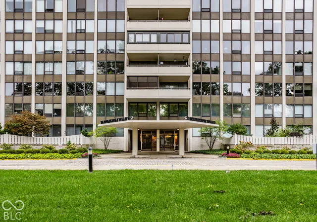 Photo 3 of Condo for sale at 4000 N Meridian #4H, Indianapolis, IN 46208 | MLS# 22130345 | Listing updated on 2026-10-12