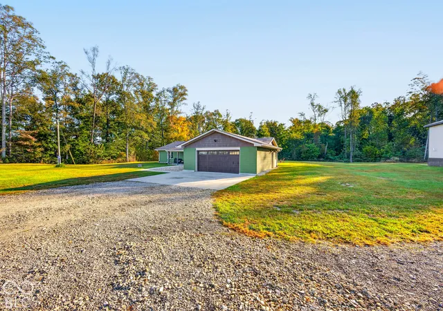Photo 1 of Single family home for sale at 7853 N County Rd 1200 E, Seymour, IN 47274 | MLS# 22130353 | Listing updated on 2026-10-10