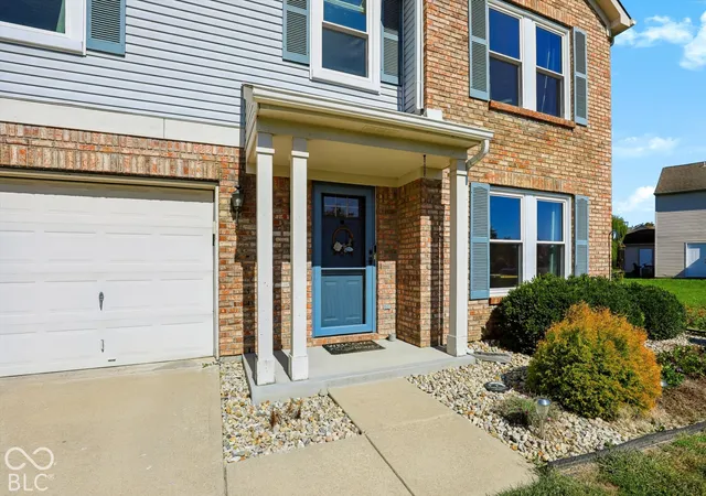 Photo 3 of Single family home for sale at 5739 Woodland Tr Blvd, Indianapolis, IN 46237 | MLS# 22130357 | Listing updated on 2026-10-09