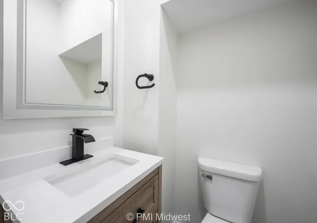 Photo 3 of House for sale at 426 N Bradley Ave, Indianapolis, IN 46201 | MLS# 22130360 | Listing updated on 2026-10-14