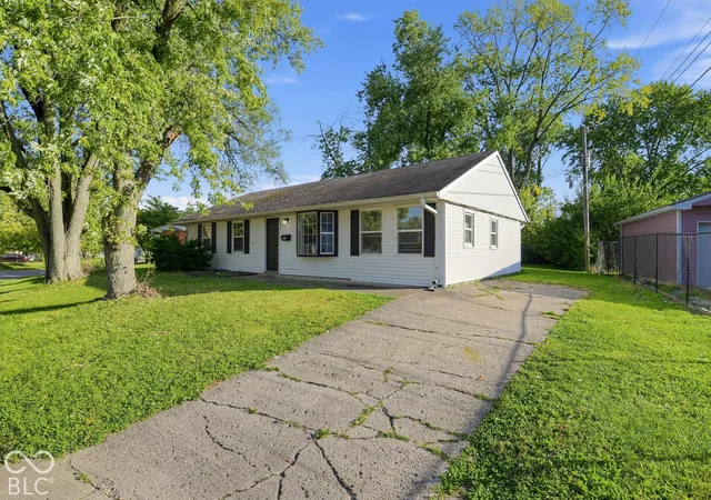Single family home for sale at 9207 Rochelle Dr, Indianapolis, IN 46235 | MLS# 22130363