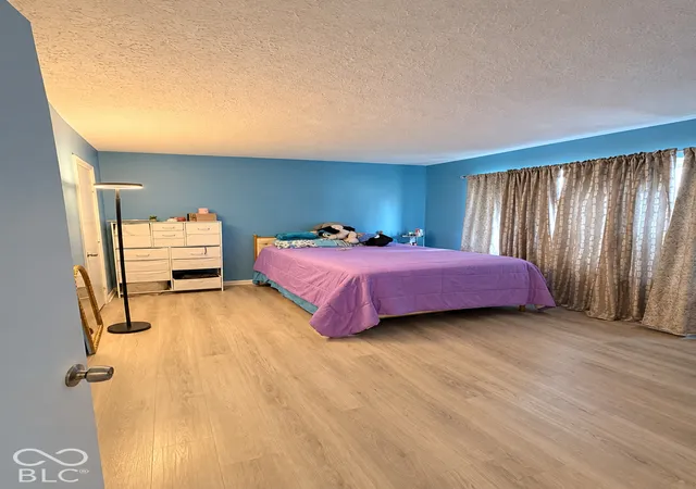 Photo 3 of Condo for sale at 7938 Eagle Valley, Indianapolis, IN 46214 | MLS# 22130372 | Listing updated on 2026-10-09