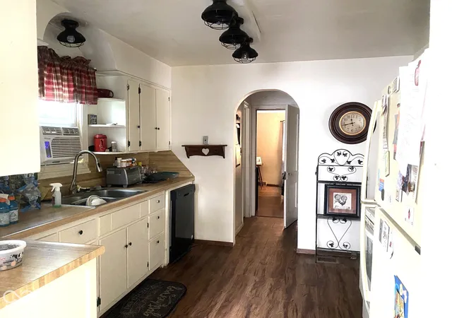 Photo 3 of Single family home for sale at 1119 Lindberg Rd, Anderson, IN 46012 | MLS# 22130380 | Listing updated on 2026-10-07