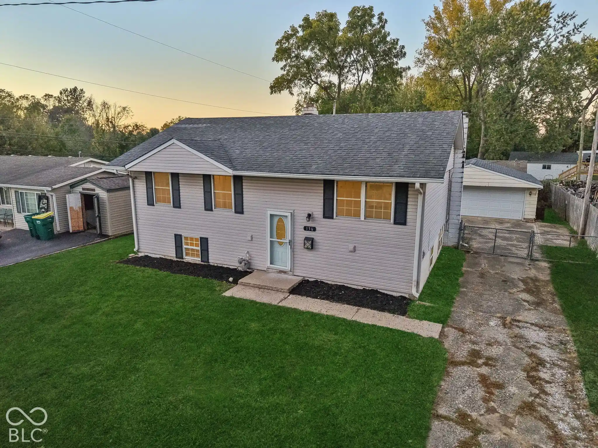 Photo 2 of Single family home for sale at 136 Washington St, Franklin, IN 46131 | MLS# 22130382 | Listing updated on 2026-10-09