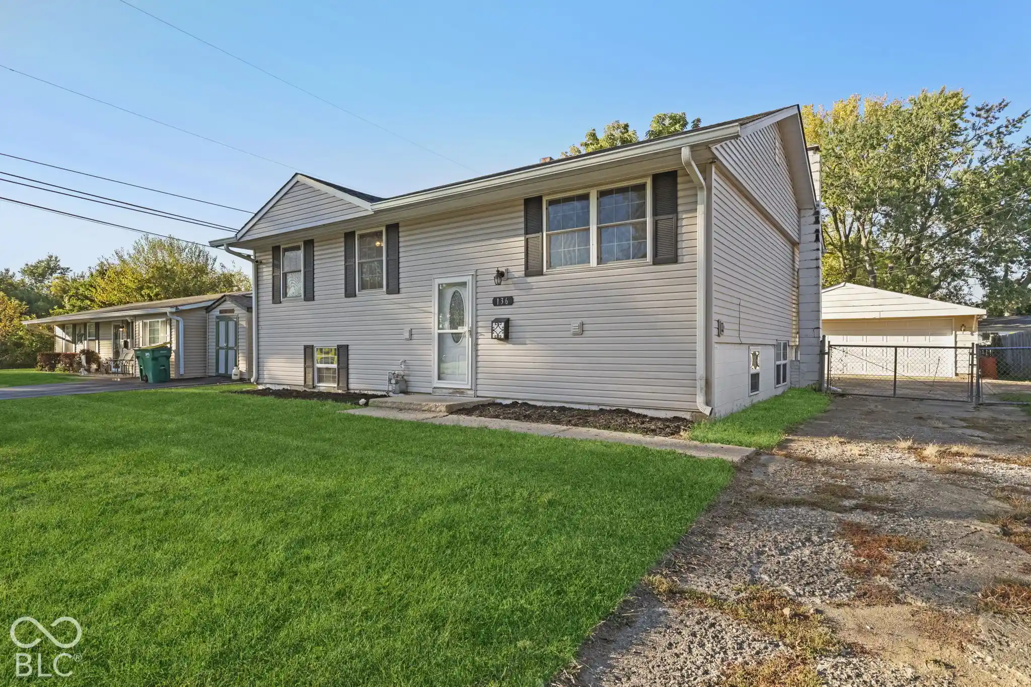Photo 3 of Single family home for sale at 136 Washington St, Franklin, IN 46131 | MLS# 22130382 | Listing updated on 2026-10-09