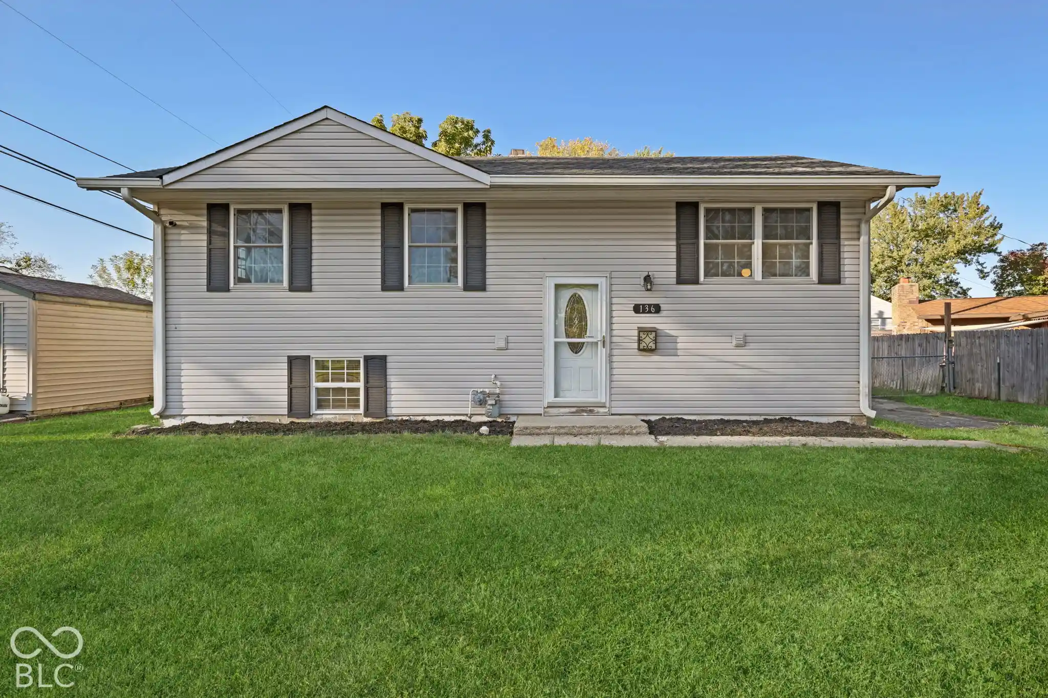 Photo 4 of Single family home for sale at 136 Washington St, Franklin, IN 46131 | MLS# 22130382 | Listing updated on 2026-10-09