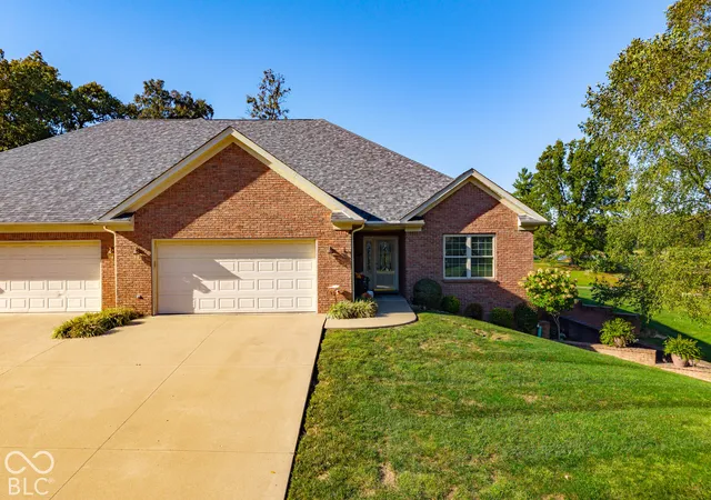 Photo 2 of Condo for sale at 151 Westavia Blvd #17, Scottsburg, IN 47170 | MLS# 22130384 | Listing updated on 2026-10-22