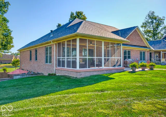 Photo 4 of Condo for sale at 151 Westavia Blvd #17, Scottsburg, IN 47170 | MLS# 22130384 | Listing updated on 2026-10-22