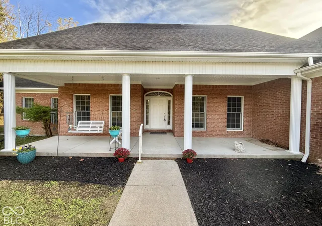 Photo 3 of Sale Pending at 261 S State Rd 135, Brownstown, IN 47220 | MLS# 22130391 | Listing updated on 2026-10-26
