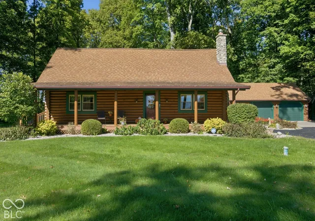 Photo 1 of Single family home for sale at 1462 W 1000 South, Pendleton, IN 46064 | MLS# 22130392 | Listing updated on 2026-10-08