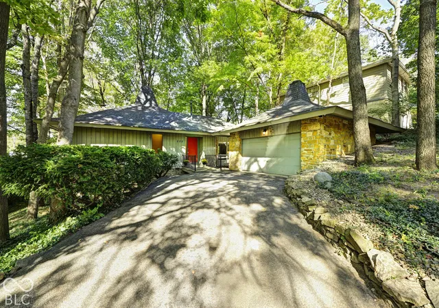 Single family home for sale at 252 W Beverly Dr, Indianapolis, IN 46208 | MLS# 22130395