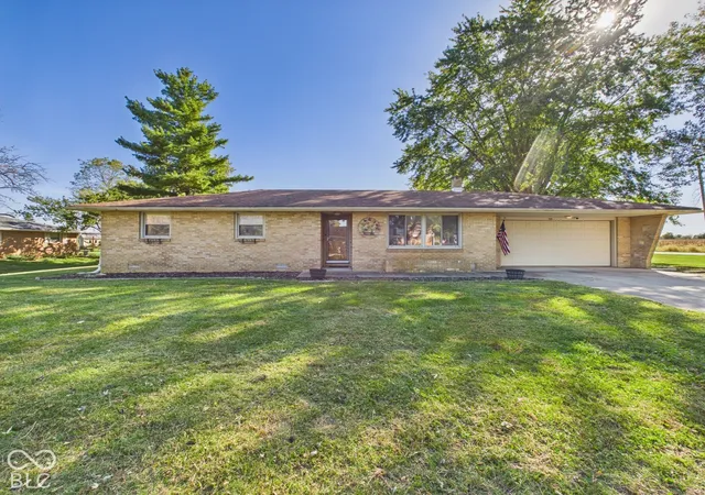 Single family home for sale at 929 Imy, Anderson, IN 46013 | MLS# 22130403