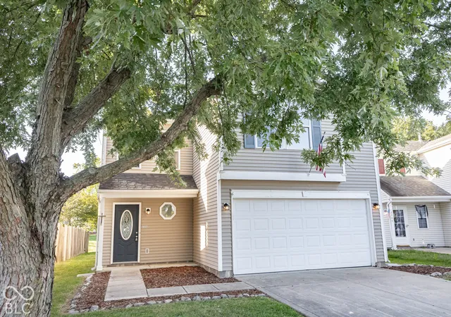 Photo 2 of Single family home for sale at 13390 N Largo Ct, Camby, IN 46113 | MLS# 22130411 | Listing updated on 2026-10-09