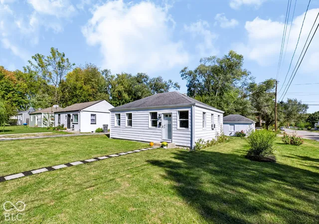 Photo 1 of Single family home for sale at 2101 Sharon Ave, Indianapolis, IN 46222 | MLS# 22130413 | Listing updated on 2026-10-08