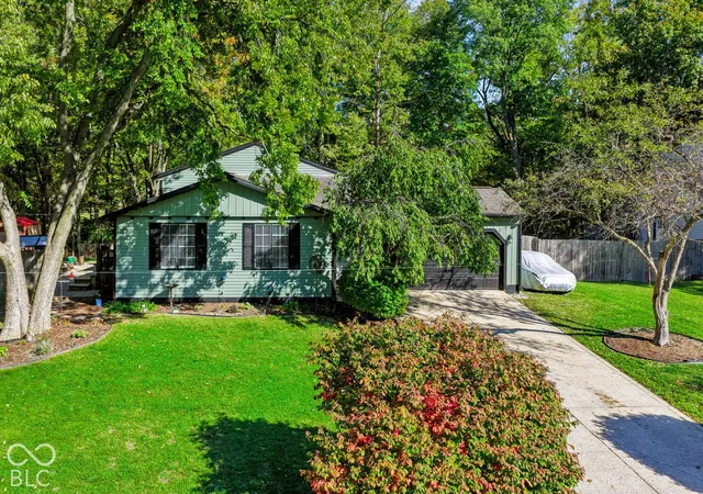 Single family home for sale at 6524 Breeds Hl Ct, Indianapolis, IN 46237 | MLS# 22130421