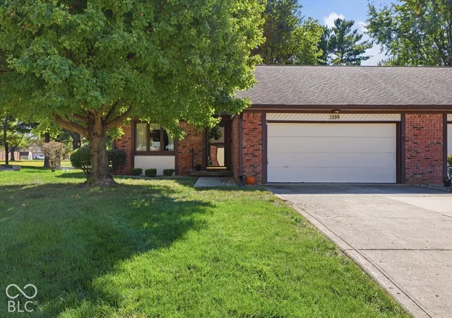 Photo 2 of Condo for sale at 1209 Ruby #H-2, Shelbyville, IN 46176 | MLS# 22130428 | Listing updated on 2026-10-26