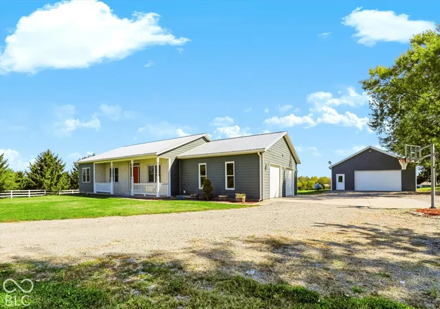 Photo 4 of Single family home for sale at 4125 S 150 West, Trafalgar, IN 46181 | MLS# 22130431 | Listing updated on 2026-10-09