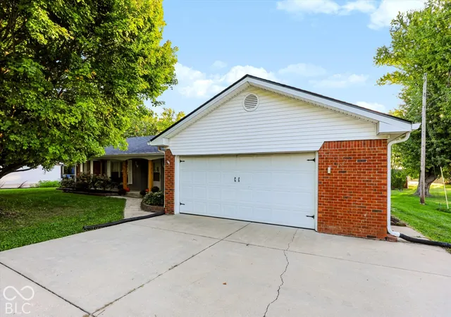 Photo 3 of Single family home for sale at 771 Maple Ln, Westfield, IN 46074 | MLS# 22130451 | Listing updated on 2026-10-09