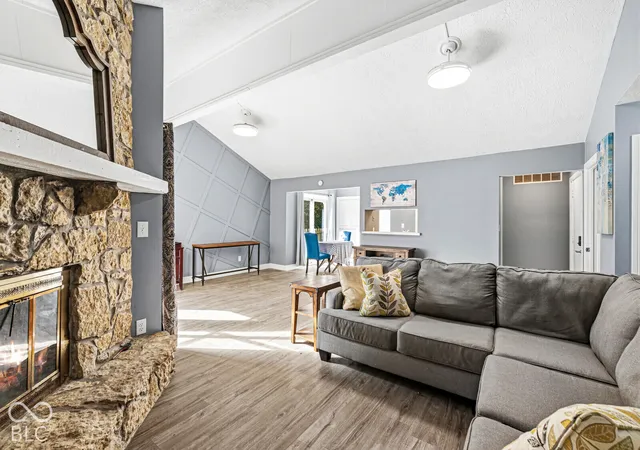 Photo 3 of Condo for sale at 5760 Overcrest Dr, Indianapolis, IN 46237 | MLS# 22130455 | Listing updated on 2026-10-09