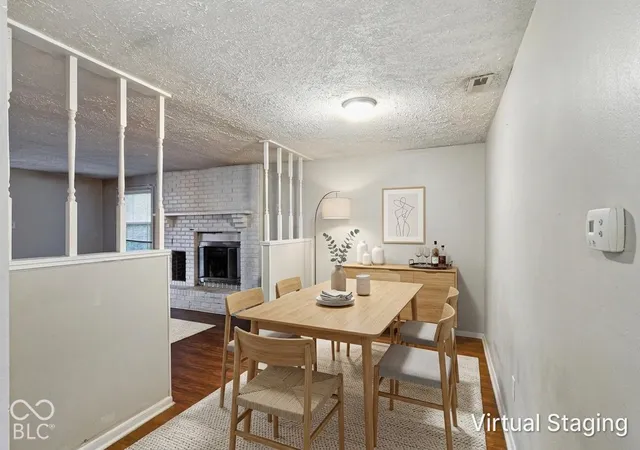 Photo 3 of Single family home for sale at 1733 Alimingo Dr, Indianapolis, IN 46260 | MLS# 22130466 | Listing updated on 2026-10-09