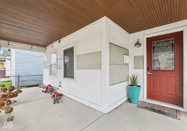 Photo 3 of Single family home for sale at 729 E Morris St, Indianapolis, IN 46203 | MLS# 22130471 | Listing updated on 2026-10-08