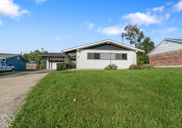 Single family home for sale at 41 Crestwood, Mooresville, IN 46158 | MLS# 22130475