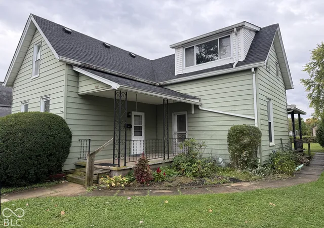 Photo 1 of Single family home for sale at 319 S Park Ave, Batesville, IN 47006 | MLS# 22130478 | Listing updated on 2026-10-26