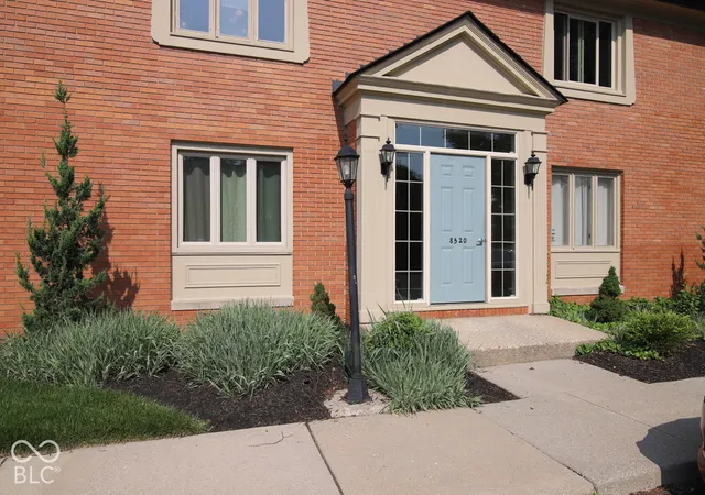 Condo for sale at 1151 Canterbury Ct #B, Indianapolis, IN 46260 | MLS# 22130479