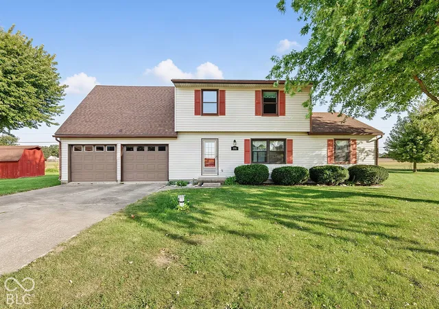 Photo 1 of Single family home for sale at 106 Plumlee Dr, Tipton, IN 46072 | MLS# 22130499 | Listing updated on 2026-10-09