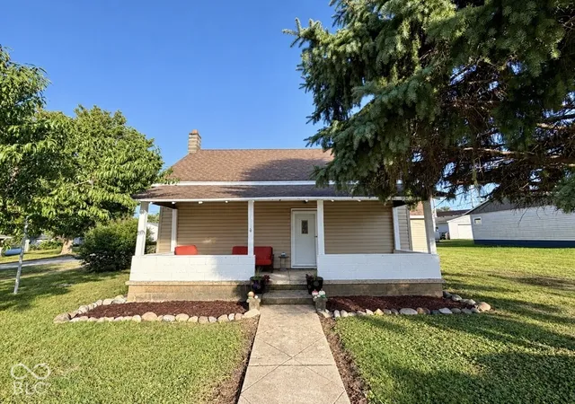 Photo 1 of Single family home for sale at 105 N Prairie St, New Richmond, IN 47967 | MLS# 22130505 | Listing updated on 2026-10-08