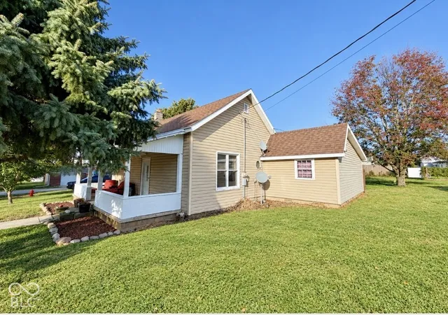 Photo 3 of Single family home for sale at 105 N Prairie St, New Richmond, IN 47967 | MLS# 22130505 | Listing updated on 2026-10-08