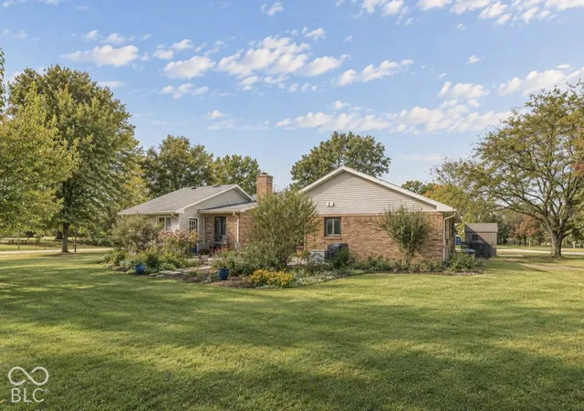 Photo 1 of Single family home for sale at 4407 High Acres Dr, Brownsburg, IN 46112 | MLS# 22130506 | Listing updated on 2026-10-29
