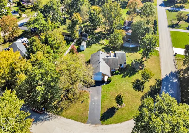 Photo 2 of Single family home for sale at 4407 High Acres Dr, Brownsburg, IN 46112 | MLS# 22130506 | Listing updated on 2026-10-29