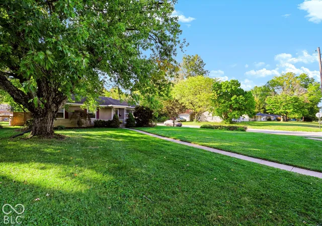 Photo 3 of Sale Pending at 5748 N Parker Ave, Indianapolis, IN 46220 | MLS# 22130524 | Listing updated on 2026-10-23