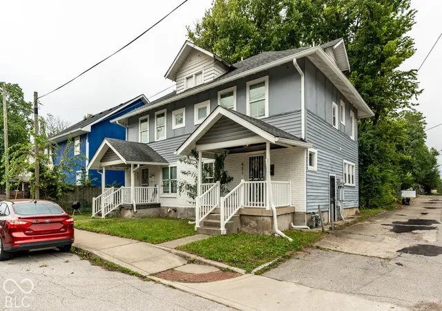 Photo 2 of House for sale at 421 E 33rd Street, Indianapolis, IN 46205 | MLS# 22130526 | Listing updated on 2026-10-09