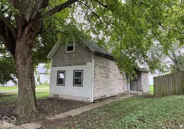 Photo 1 of Single family home for sale at 524 S Courtland Ave, Kokomo, IN 46901 | MLS# 22130529 | Listing updated on 2026-10-08