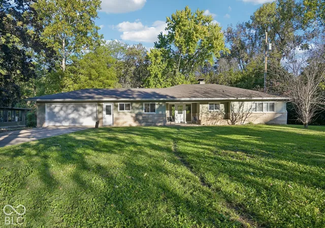 Single family home for sale at 9759 W Sunset Ln, Elwood, IN 46036 | MLS# 22130544