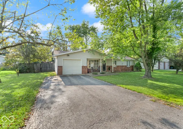 Photo 2 of Single family home for sale at 115 Hel Mar Dr, Mitchell, IN 47446 | MLS# 22130549 | Listing updated on 2026-10-08