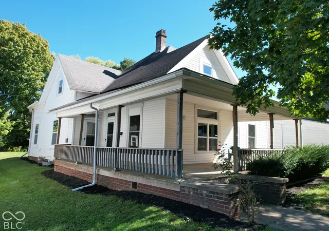 Photo 1 of Single family home for sale at 308 E Columbia St, Attica, IN 47918 | MLS# 22130553 | Listing updated on 2026-10-08