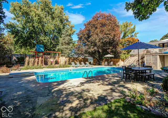 Photo 2 of Single family home for sale at 599 Ml Farm Rd, Noblesville, IN 46062 | MLS# 22130554 | Listing updated on 2026-10-09