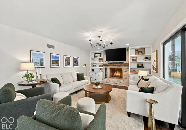 Photo 3 of Single family home for sale at 599 Ml Farm Rd, Noblesville, IN 46062 | MLS# 22130554 | Listing updated on 2026-10-09