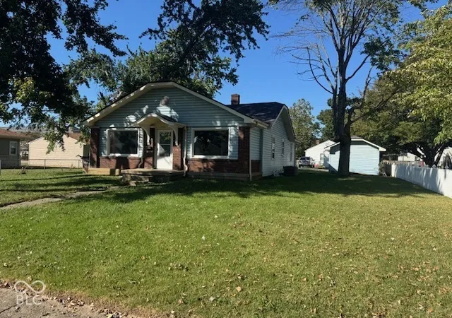 Single family home for sale at 1306 Pennsylvania St, Columbus, IN 47201 | MLS# 22130562
