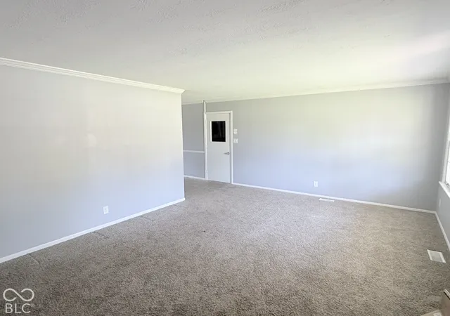 Photo 4 of Single family home for sale at 6932 Tousley Dr, Indianapolis, IN 46256 | MLS# 22130564 | Listing updated on 2026-10-23