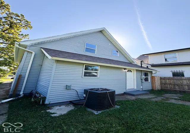 Photo 2 of Single family home for sale at 1058 W 29th Street, Indianapolis, IN 46208 | MLS# 22130566 | Listing updated on 2026-10-08