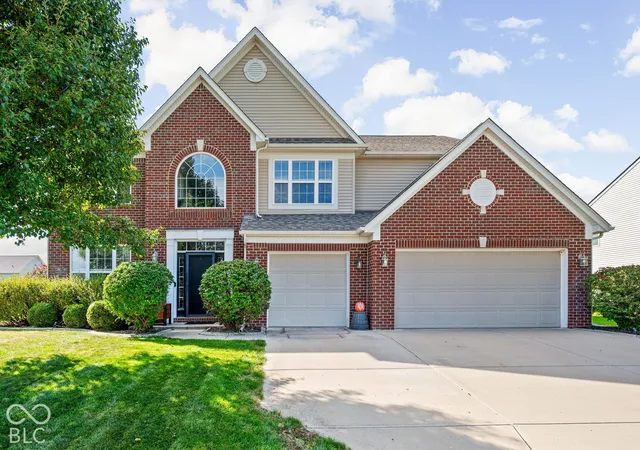 Photo 1 of Sale Pending at 1423 Hession Dr, Brownsburg, IN 46112 | MLS# 22130567 | Listing updated on 2026-10-26