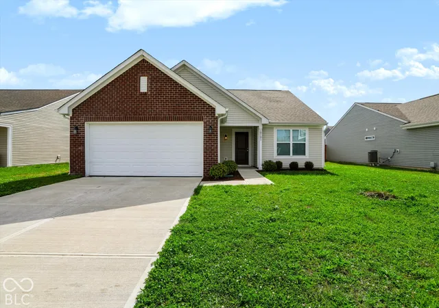 Photo 1 of Single family home for sale at 10101 Camp Crk Way, Indianapolis, IN 46229 | MLS# 22130596 | Listing updated on 2026-10-23