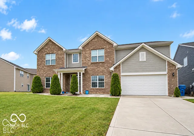 Photo 2 of Single family home for sale at 1436 Amberwoods Ct, Indianapolis, IN 46239 | MLS# 22130602 | Listing updated on 2026-10-08