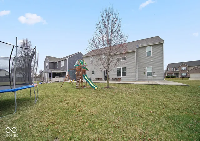 Photo 3 of Single family home for sale at 1436 Amberwoods Ct, Indianapolis, IN 46239 | MLS# 22130602 | Listing updated on 2026-10-08