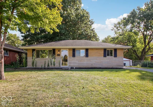 Photo 1 of Single family home for sale at 537 S 4th Avenue, Beech Grove, IN 46107 | MLS# 22130609 | Listing updated on 2026-10-16
